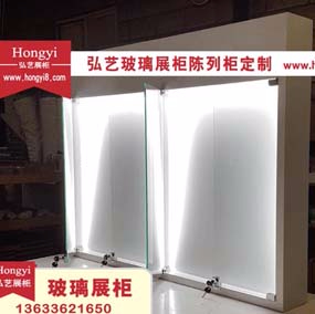 白色烤漆超薄平開門玻璃展柜