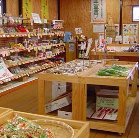 零食店展示柜定做工廠