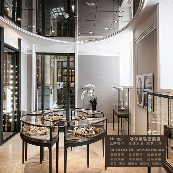 哈爾濱烤漆展柜訂做優勢有哪些?