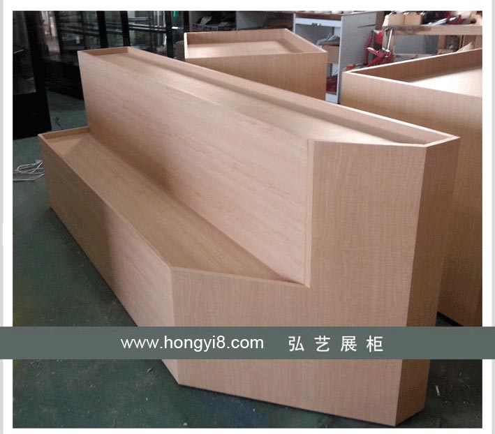 展柜地臺展示柜木質(zhì)貼皮